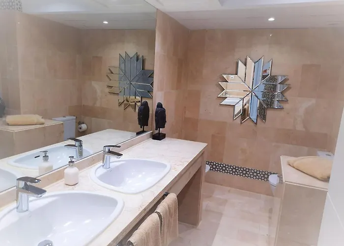 Апартаменты Beachside Puerto Banus Stunning 212 *