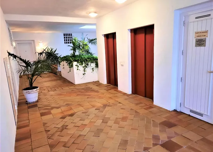 Beachside Puerto Banus Stunning 212 Марбелья