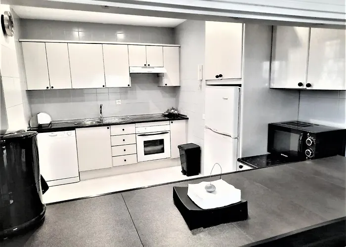 Beachside Puerto Banus Stunning 212 شقة *